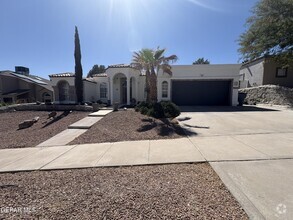 Building Photo - 1009 Sun Ridge Dr