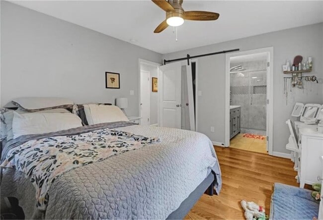 Building Photo - 1329 Plaza Ave SW