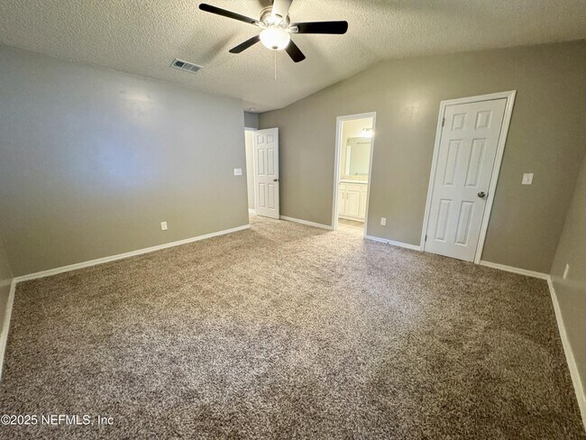 Building Photo - 3625 Lumberjack Way