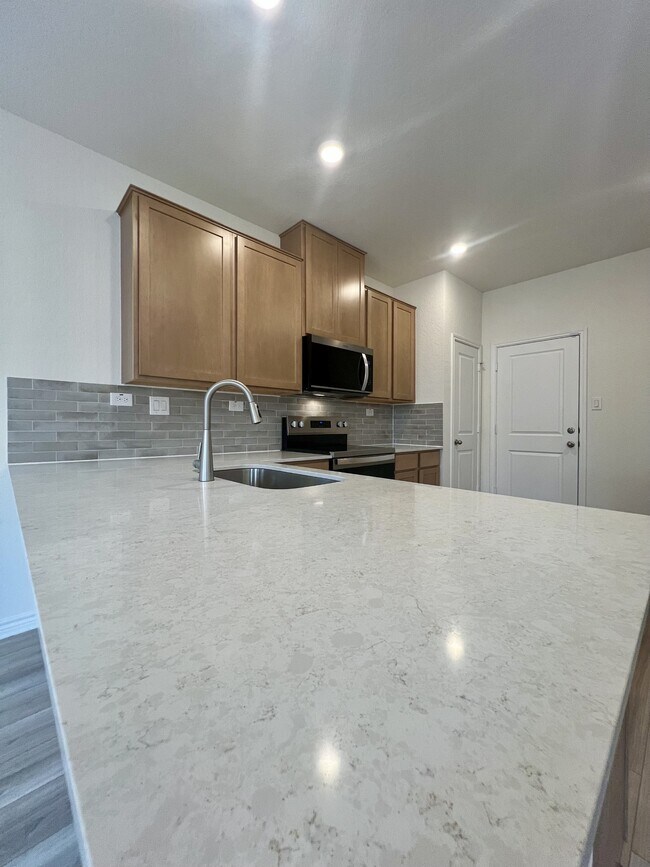 Building Photo - 14839 Vance Jackson Rd