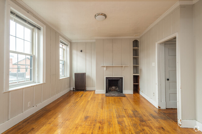 Building Photo - 83 Myrtle St