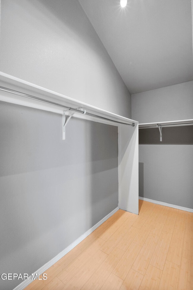 Building Photo - 1450 Senda Del Sol Ln