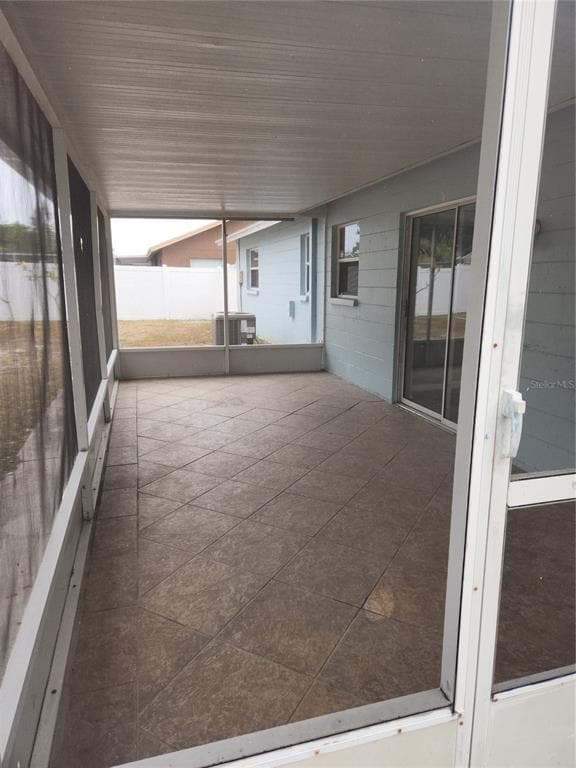 Building Photo - 3914 Gatewood Dr