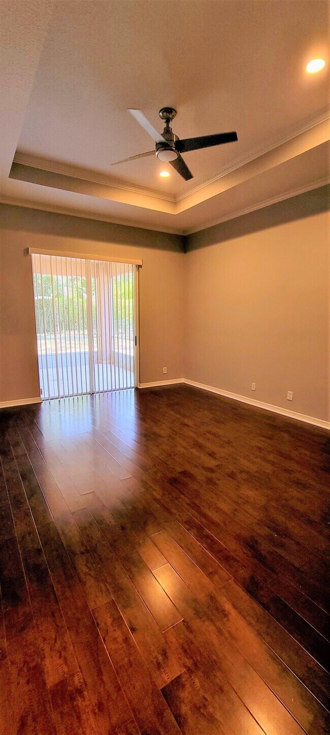 Building Photo - 8625 Plum Cay