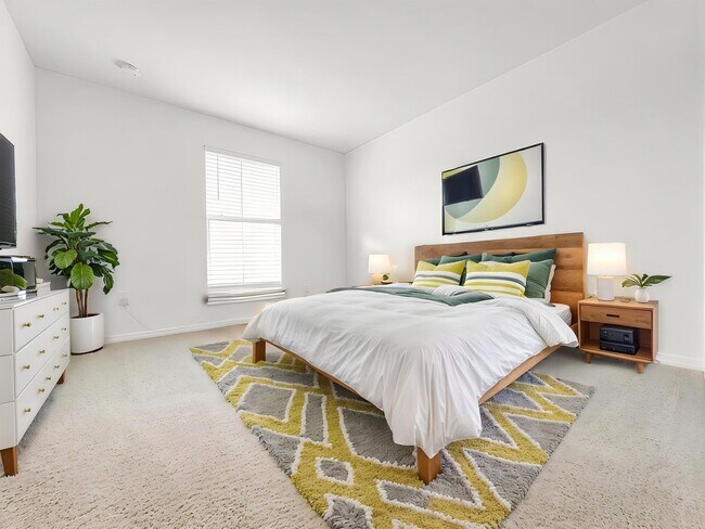 Building Photo - Experience modern & expansive living in this corner-lot 5Bedrooms/3.5Bath home at Ocala!