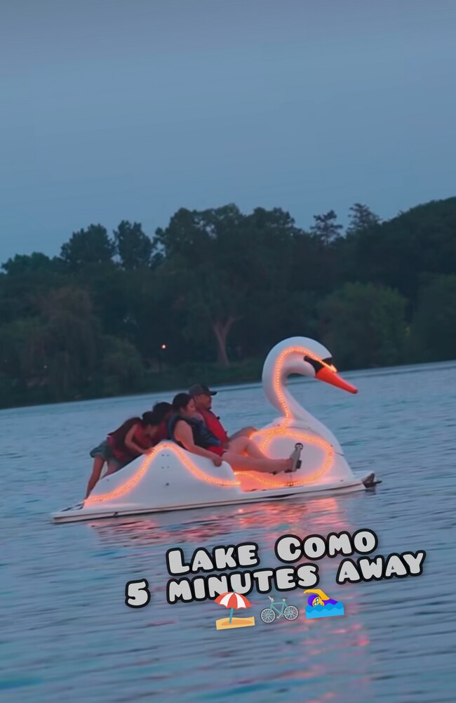 Building Photo - 609 Van Buren Ave