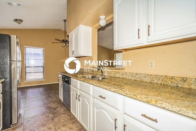 Building Photo - 3 Bedroom Pet-Friendly Home in Garland, TX...