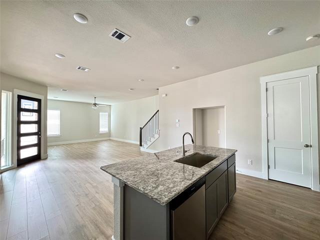 Building Photo - 813 Meadowcrest Dr