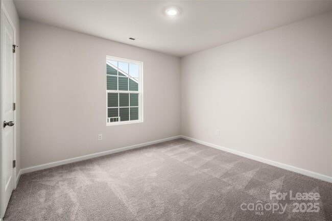 Building Photo - 108 Rock Ave