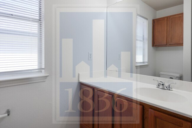 Building Photo - 13432 Moscow Trail