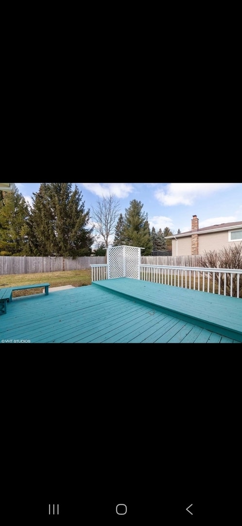 Building Photo - 7S640 Lynn Dr