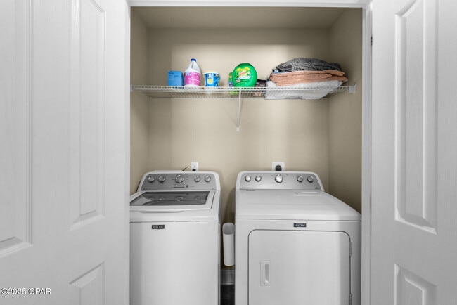 Building Photo - 8853 Brown Pelican Cir