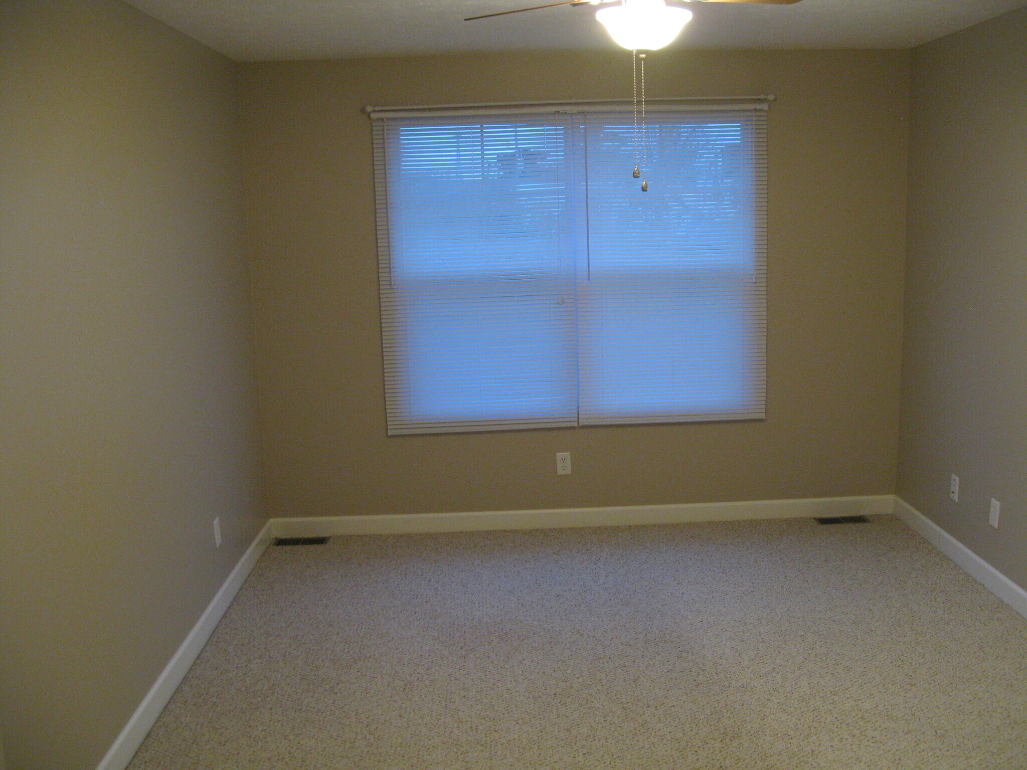 Building Photo - 347 Sheraton Dr NW