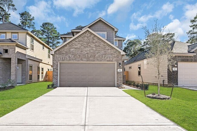 Primary Photo - 333 Emerald Thicket Ln