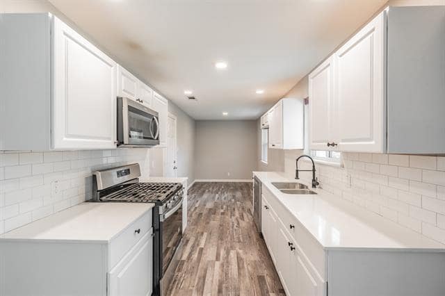 Building Photo - 5753 Saramac Dr