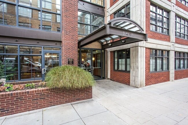 Building Photo - Logan Circle Loft with Garage Parking!