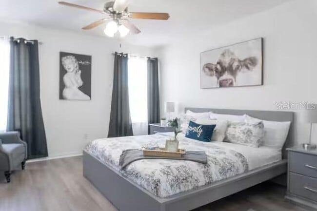 Building Photo - 1139 S Beach Cir