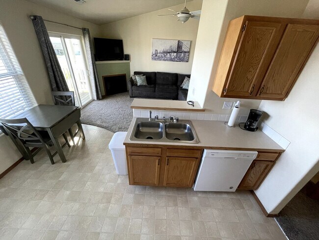 Building Photo - 6005G Chapel Hill Blvd