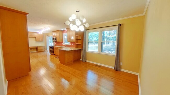 Building Photo - 3314 Jura Dr