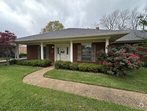 Building Photo - 7614 Millicent Way
