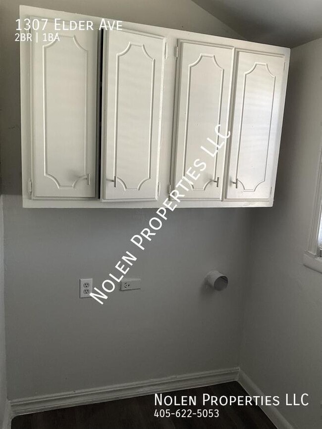 Building Photo - 1307 Elder Ave