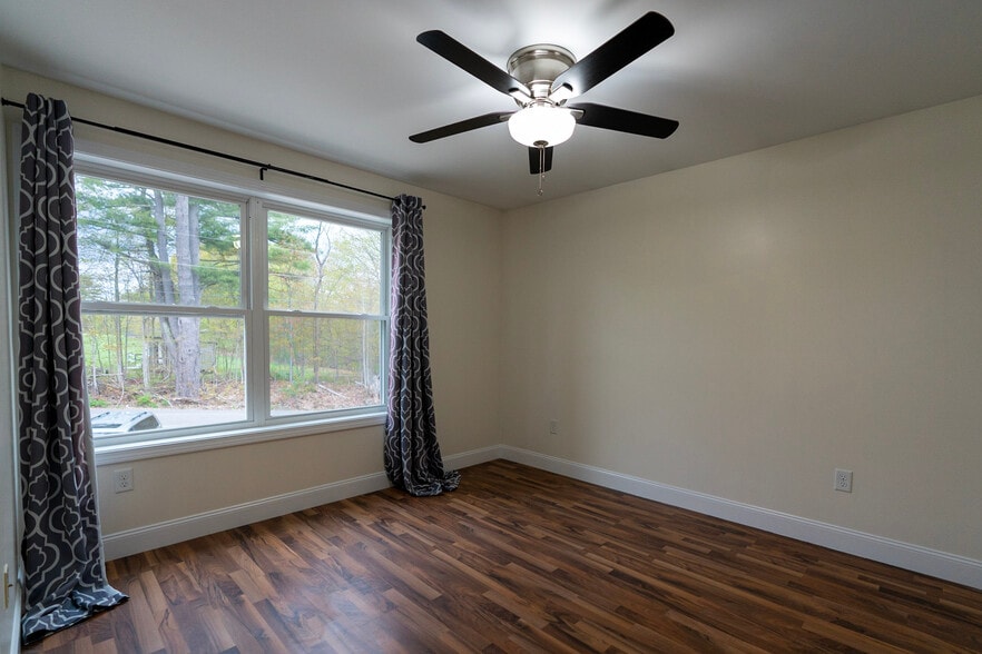 Building Photo - 101 Rocky Dunn Rd