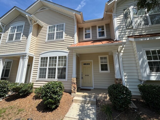 Building Photo - Spacious South Durham Townhouse!