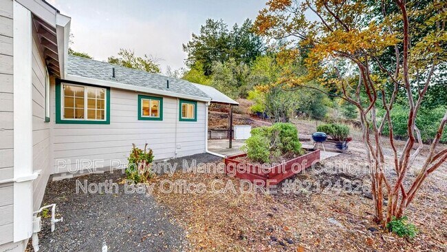 Building Photo - 3221 Acreage Ln