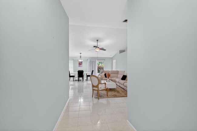 Building Photo - 1080 Salmon Isle