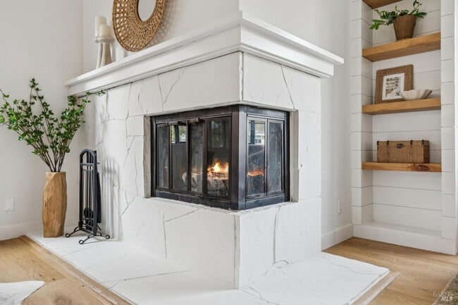 Building Photo - 93 Ashford Ave