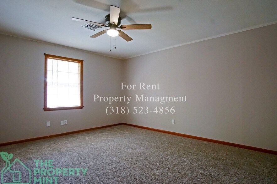 Building Photo - 2327 Whitney Dr