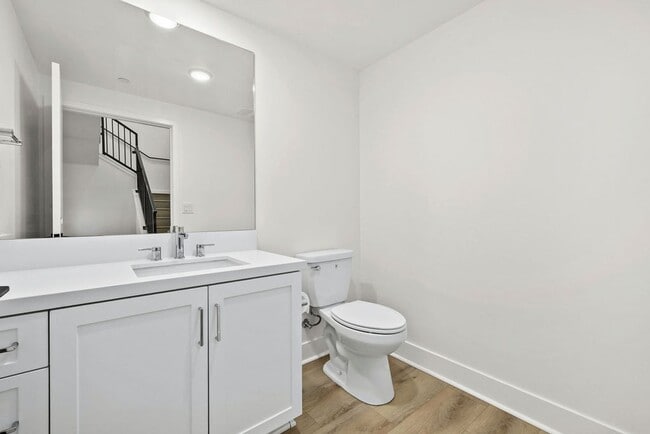 Building Photo - 24722 Del Prado Ave