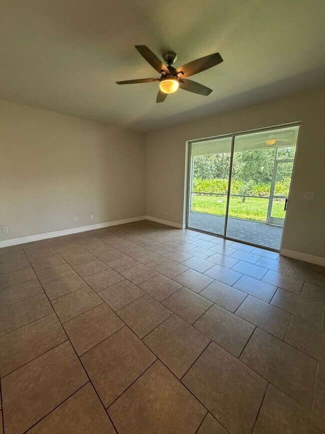 Building Photo - 1031 San Cristobal Ave