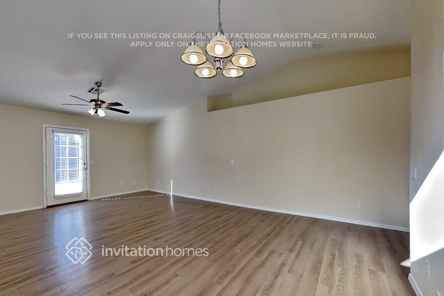 Building Photo - 11341 W Ruth Ave