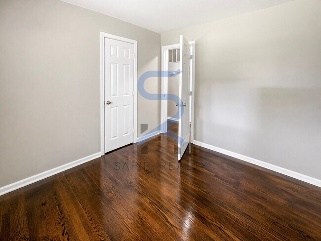 Building Photo - Convenient Eastside Living – 4BR in Decatur 30032