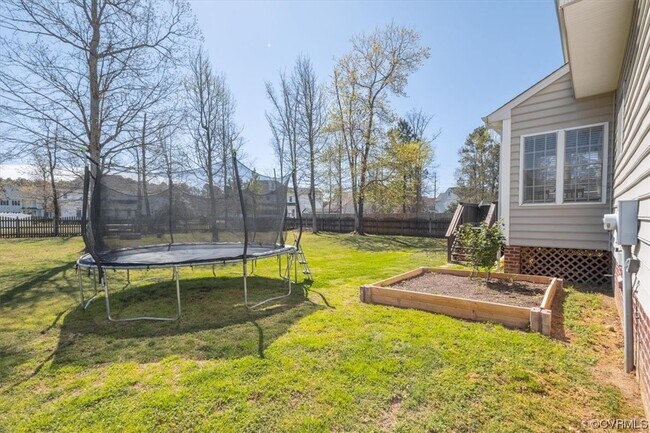 Building Photo - 14031 Mountshire Ln