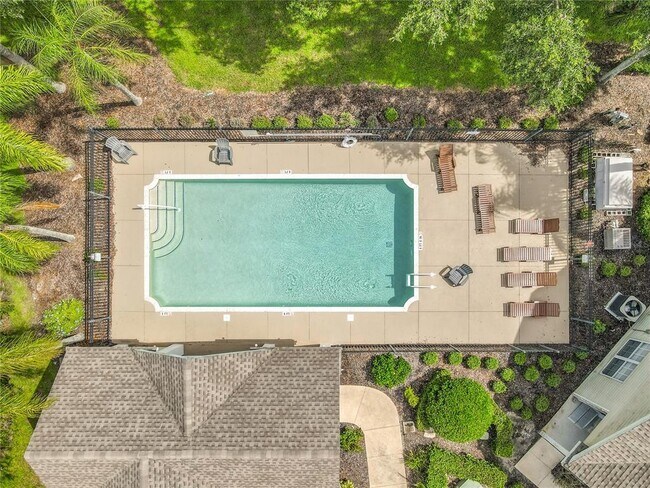 Building Photo - 2051 Winterset Dr