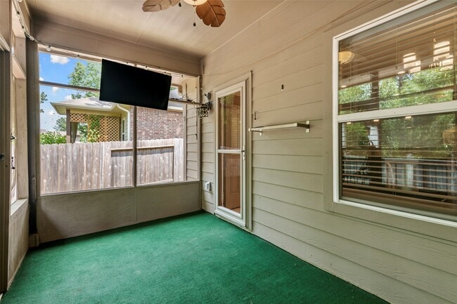 Building Photo - 18682 Legend Oaks Dr