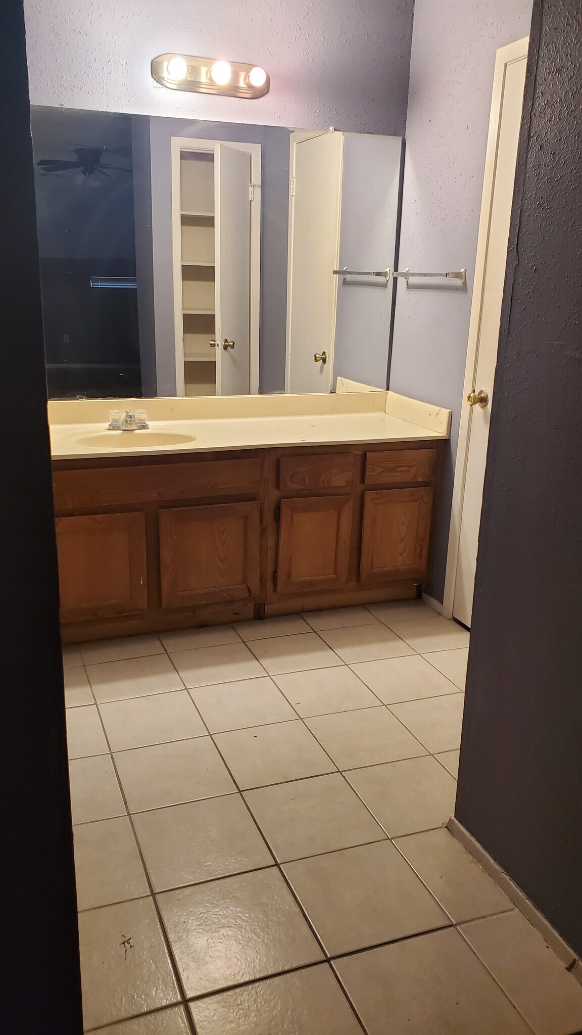 Full Bath Upstairs - 15610 Weldon Dr