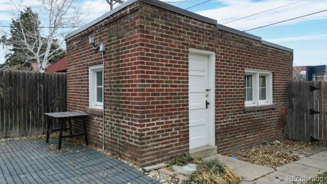 Building Photo - 712 Harrison St