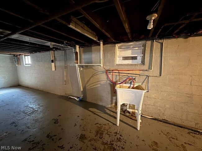 Building Photo - 1504 Preston Ave