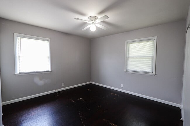 Building Photo - Updated 3 bedroom house with lots of extras!