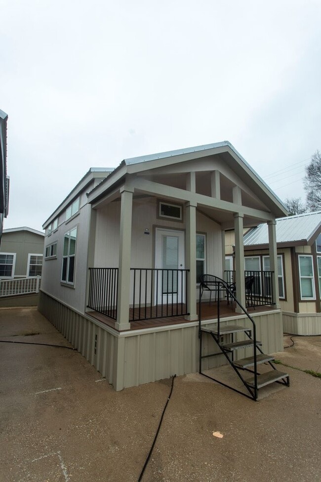 Building Photo - 17750 Hwy 155 S