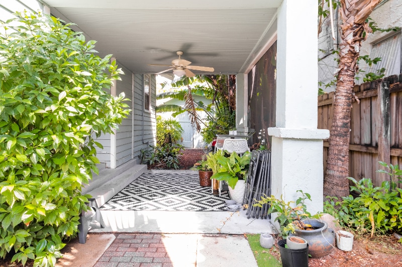 Building Photo - 27 NE 49th St