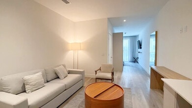 Building Photo - 239 SW 9th St