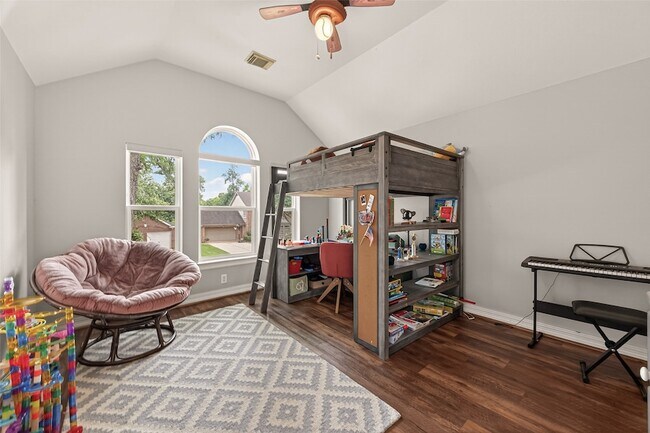 Building Photo - 1403 Hillside Forest Dr