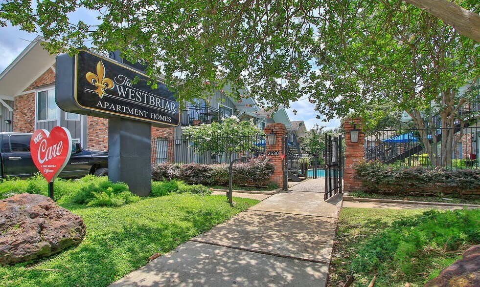 Building Photo - The Westbriar