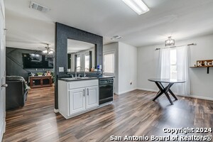 Building Photo - 5619 Red Canyon