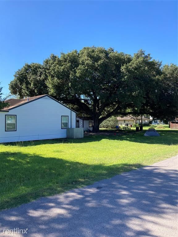 Building Photo - 3 br, 2 bath House - 206 S 1st Street