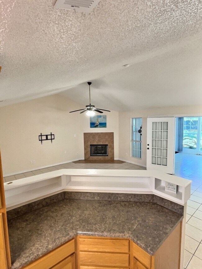 Building Photo - 3 Bedroom Home in Ocean Springs